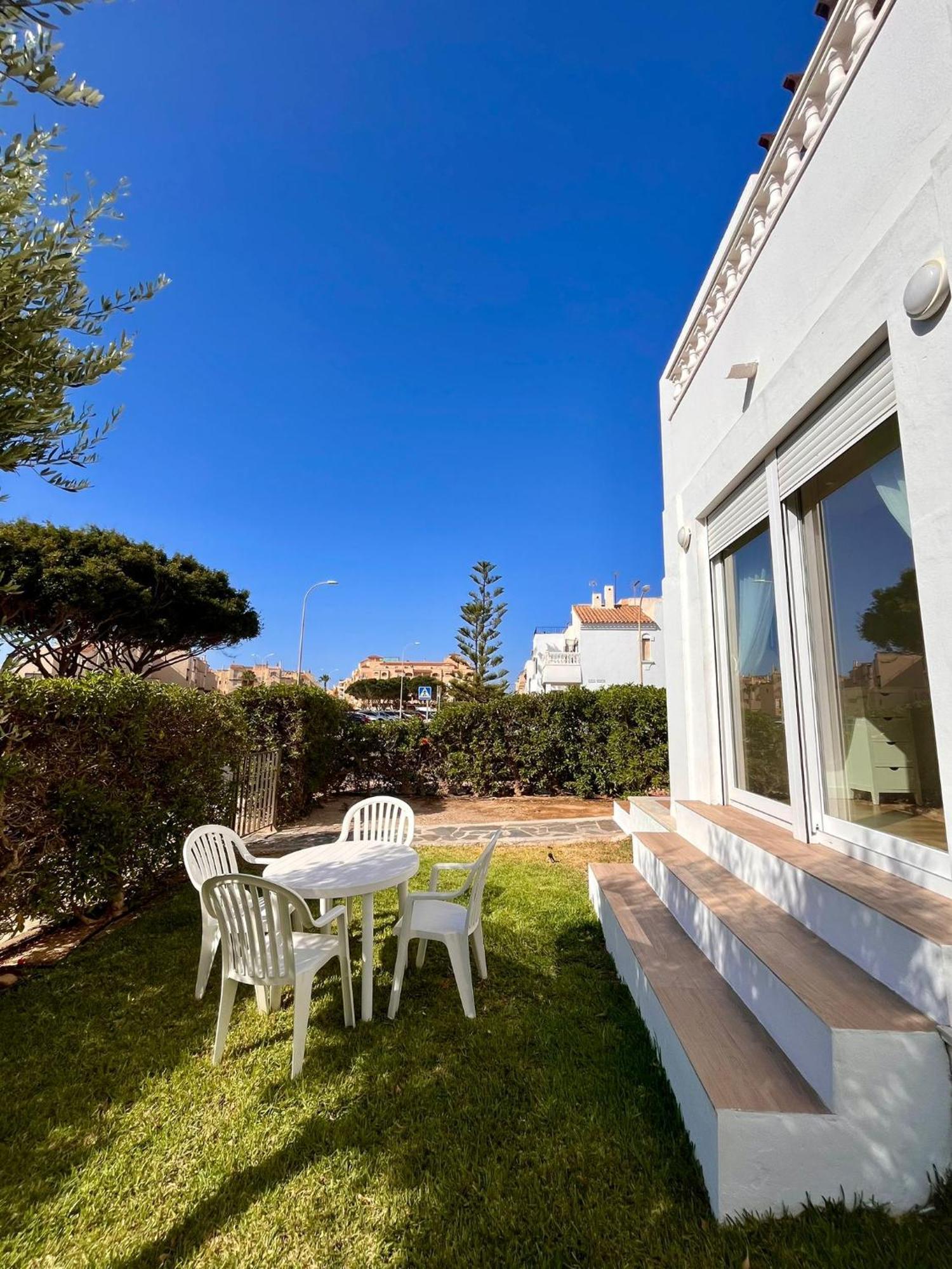 Vista Puerto 180 Apartment Roquetas de Mar Exterior photo